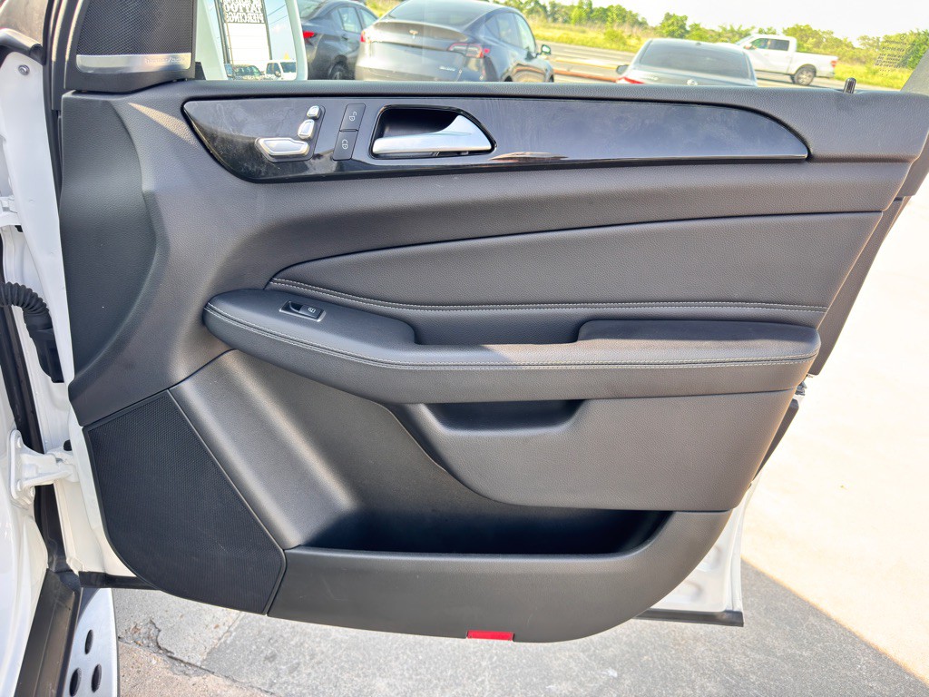2018 Mercedes-Benz GLE-Class Image 24