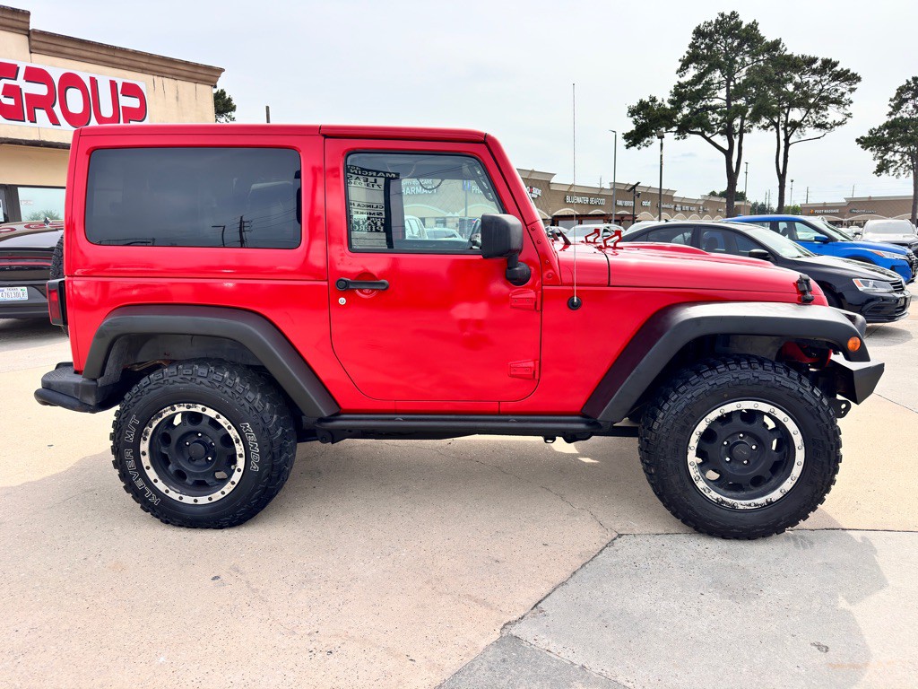 2013 Jeep Wrangler Image 11