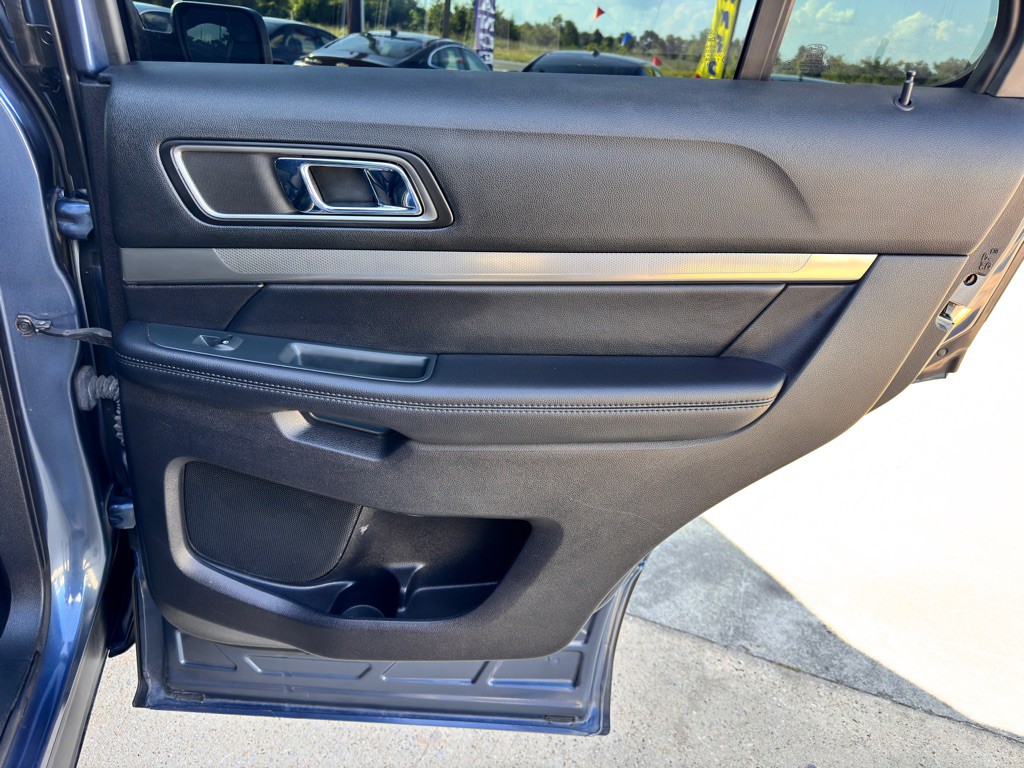 2019 Ford Explorer Image 19
