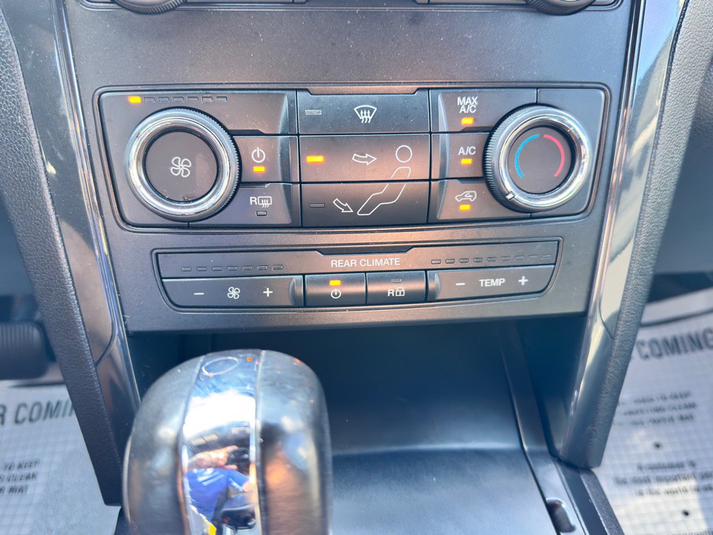2019 Ford Explorer Image 30