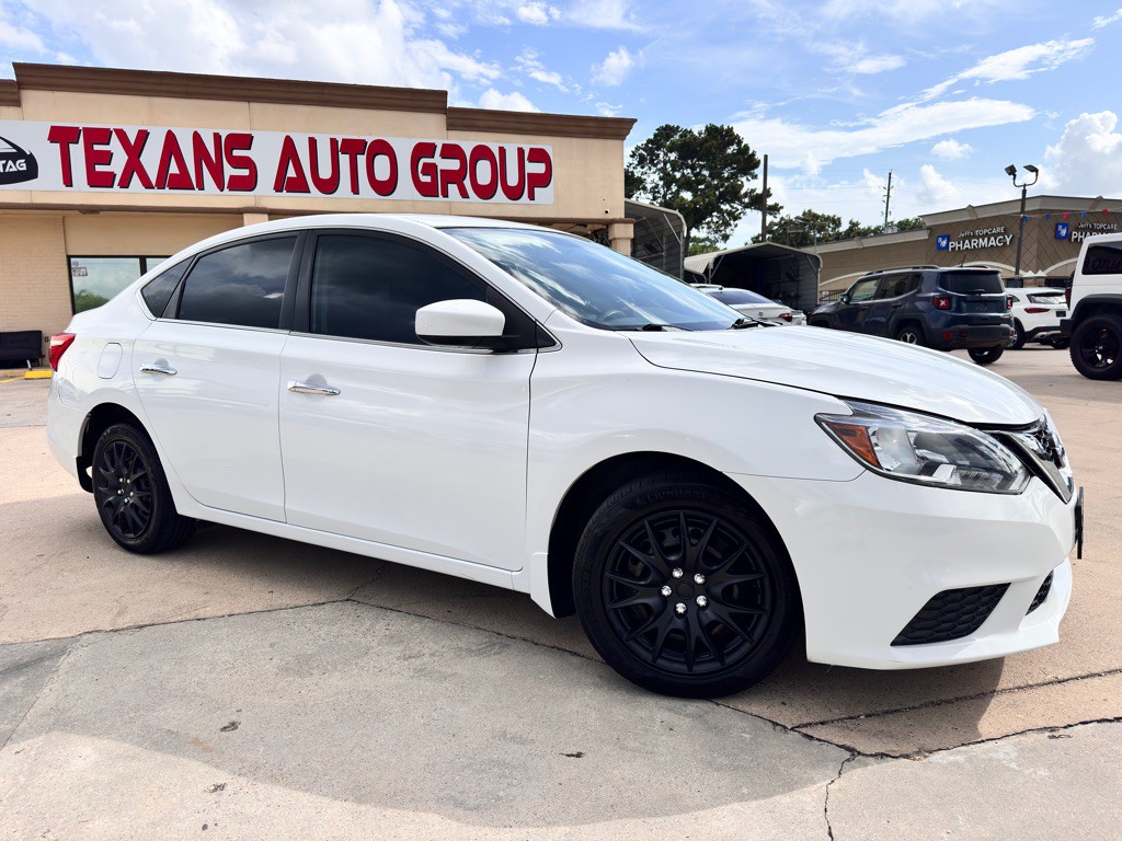 2018 Nissan Sentra Image 2