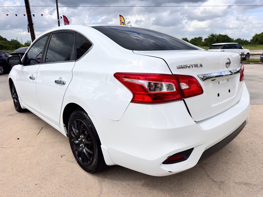 2018 Nissan Sentra Image 9