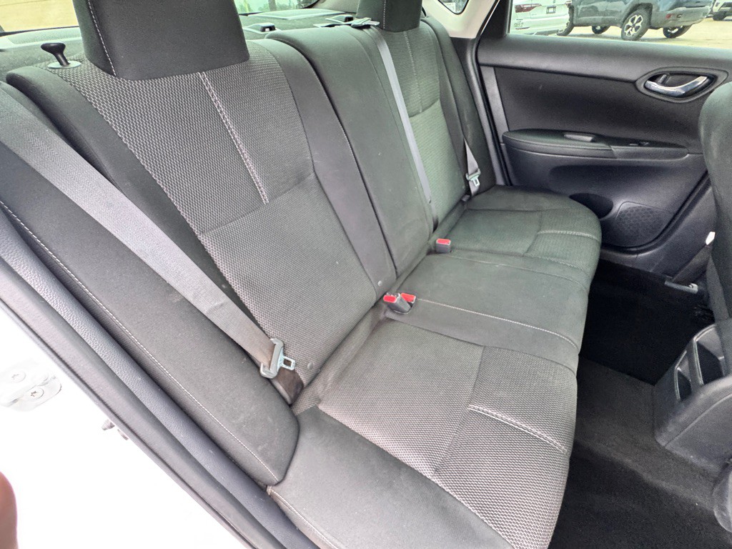 2018 Nissan Sentra Image 16