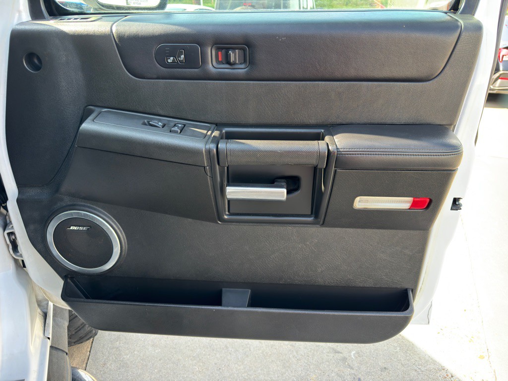 2005 HUMMER H2 Image 20