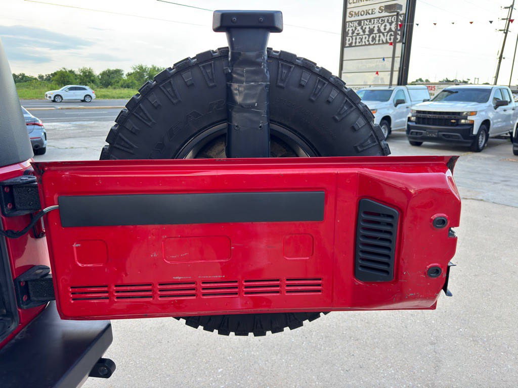 2010 Jeep Wrangler Unlimited Image 29