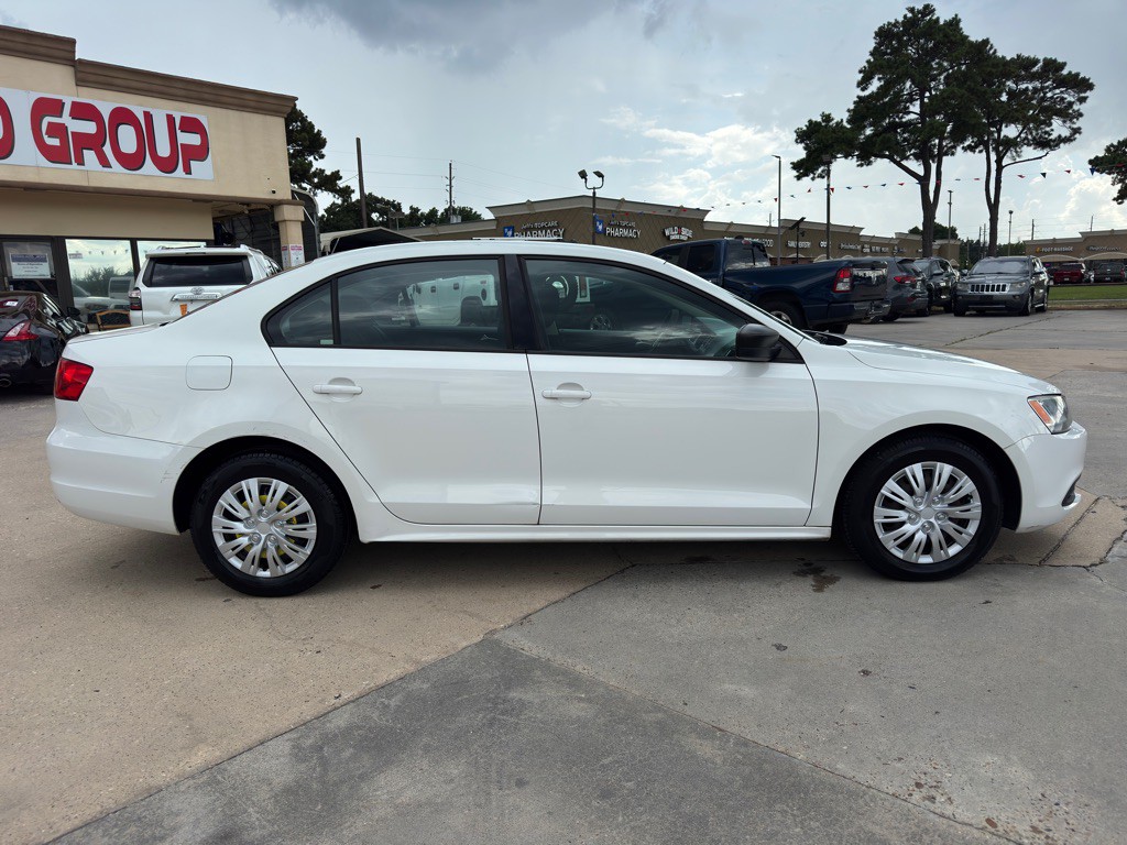 2013 Volkswagen Jetta Image 12