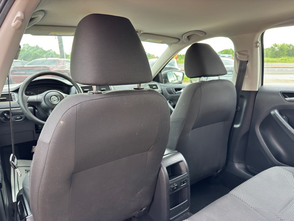 2013 Volkswagen Jetta Image 14