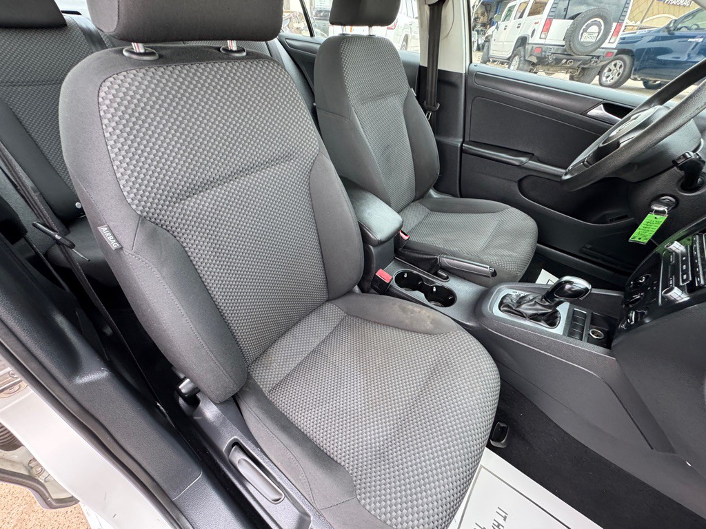 2013 Volkswagen Jetta Image 19