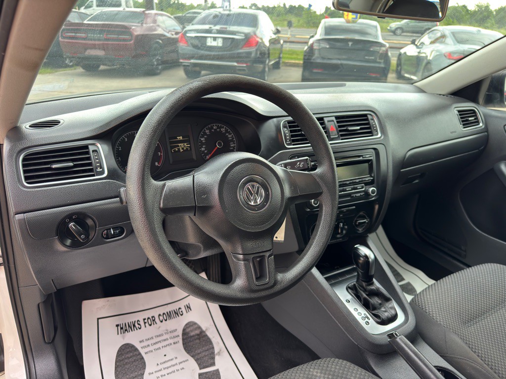 2013 Volkswagen Jetta Image 23