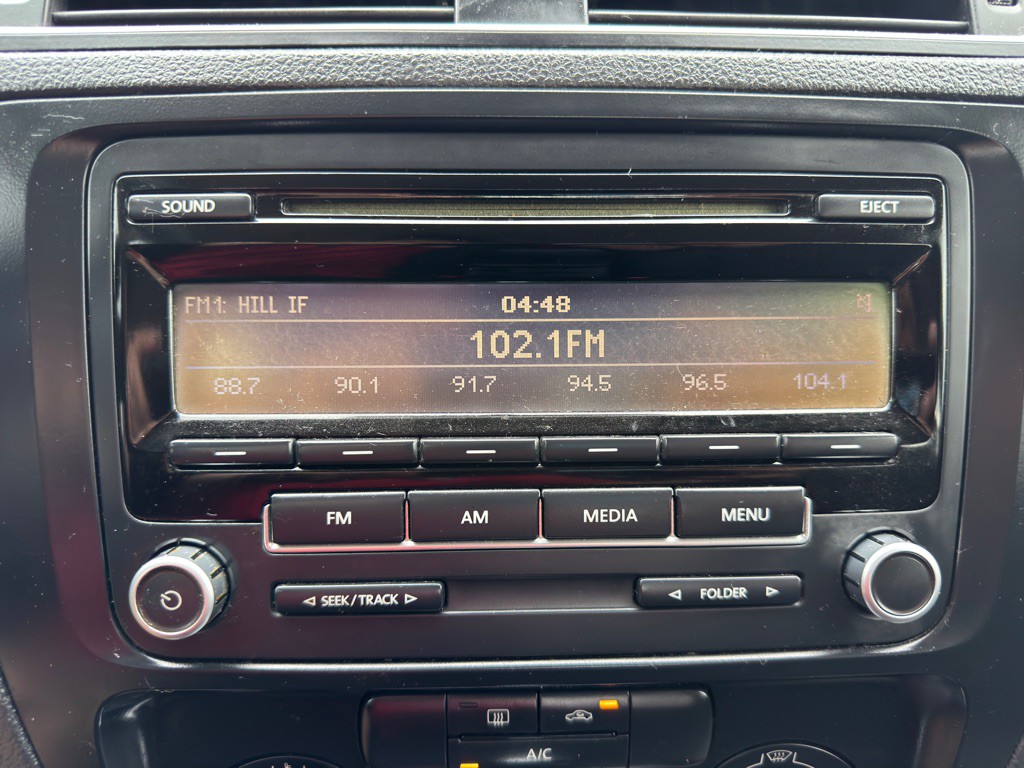 2013 Volkswagen Jetta Image 26