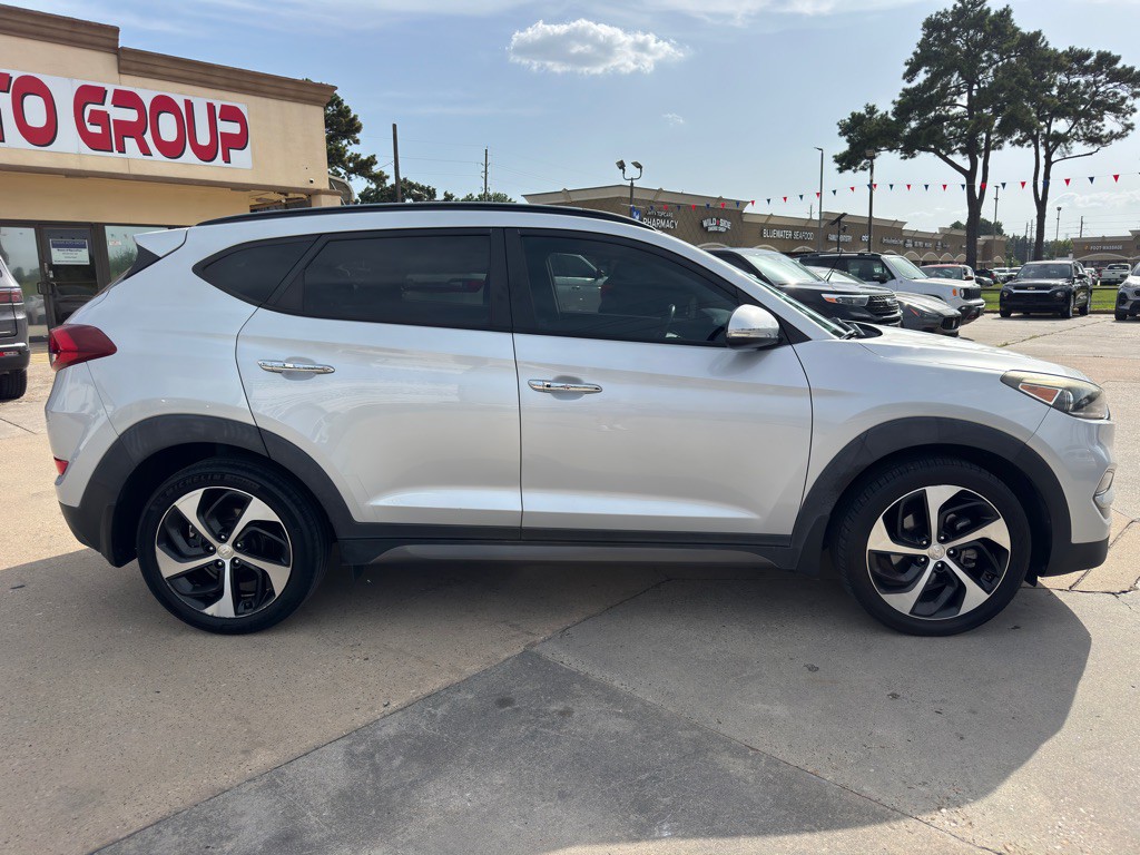 2016 Hyundai Tucson Image 10