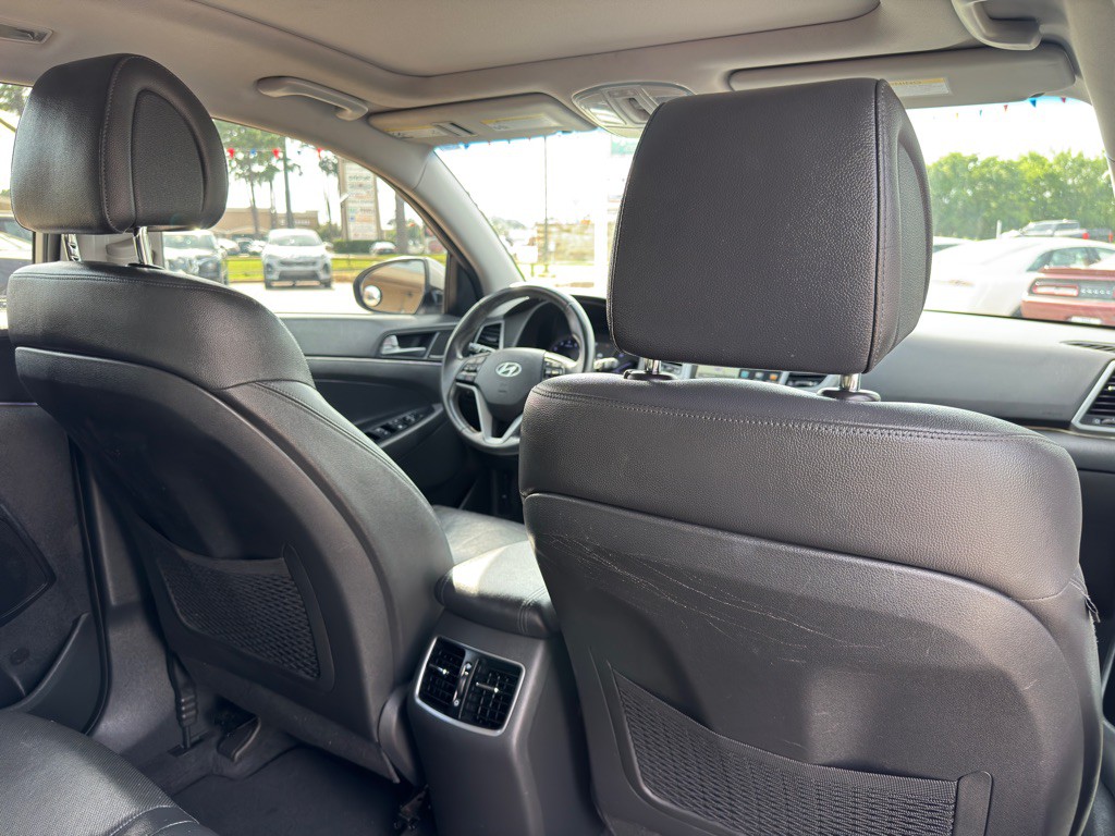 2016 Hyundai Tucson Image 17