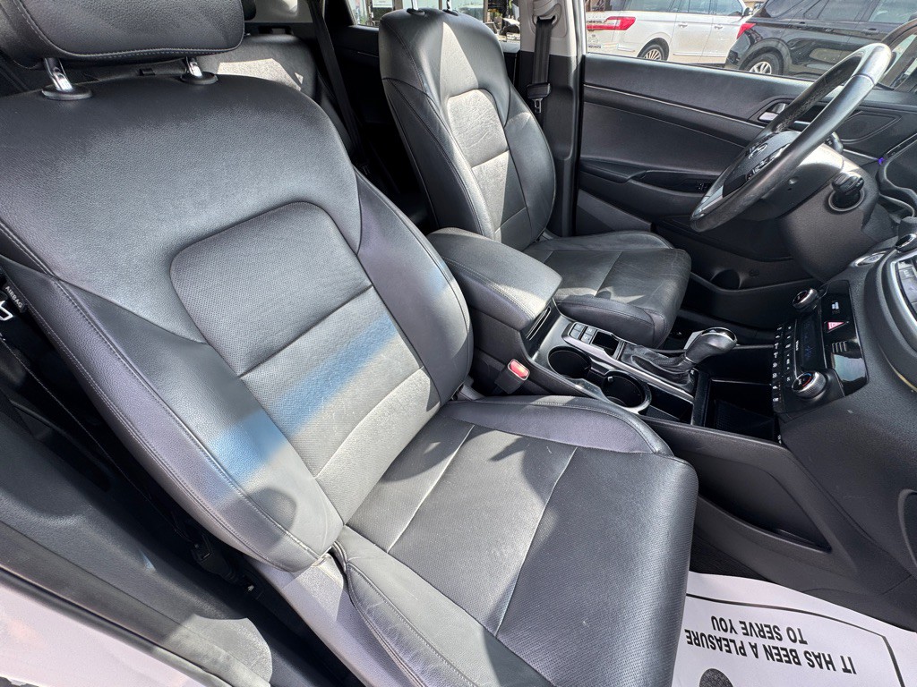 2016 Hyundai Tucson Image 19