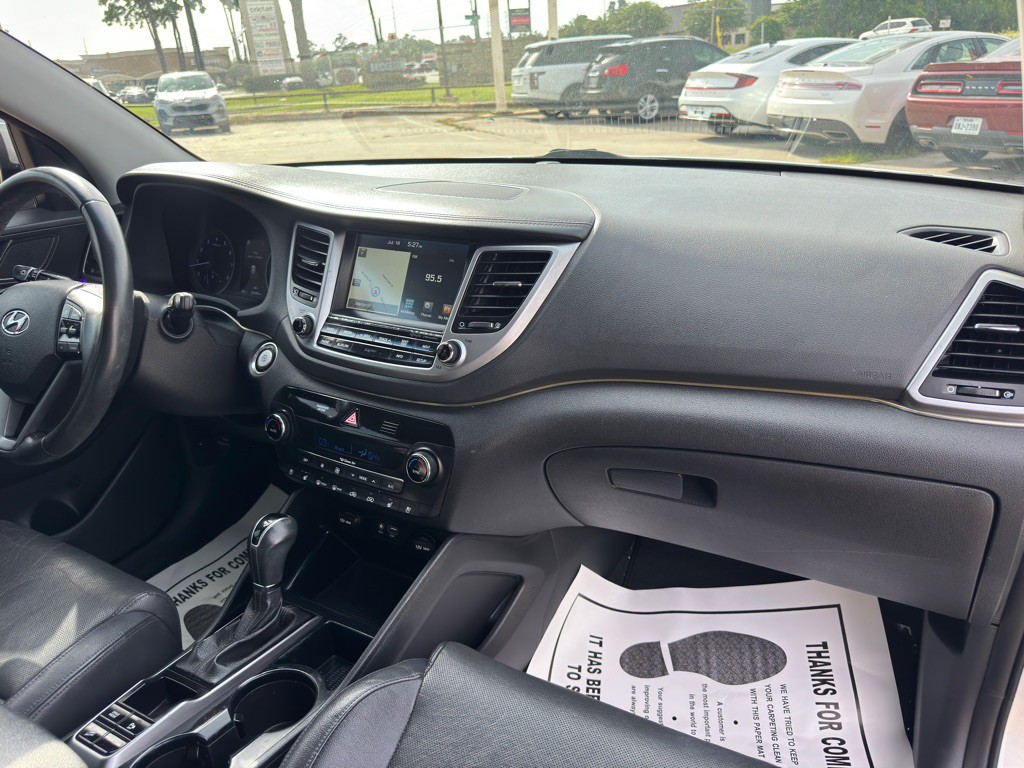 2016 Hyundai Tucson Image 20