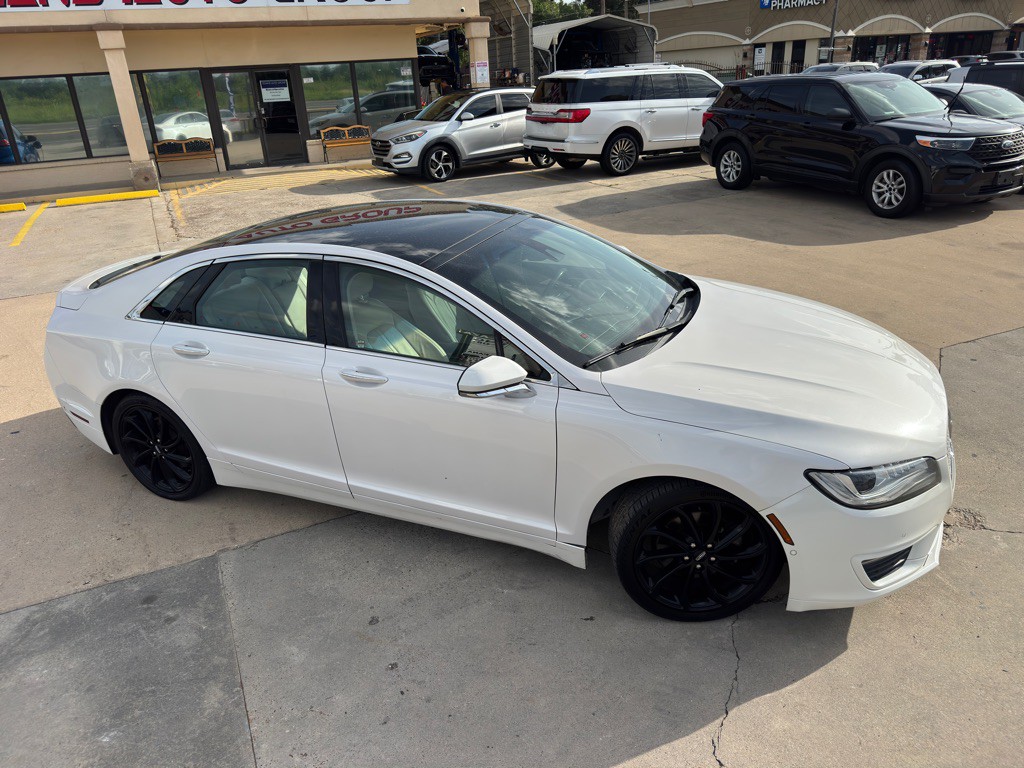 2020 Lincoln MKZ Image 3