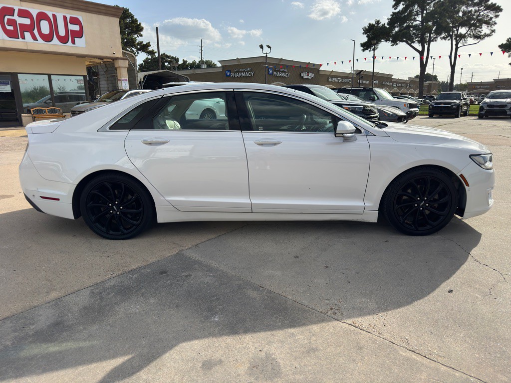 2020 Lincoln MKZ Image 12