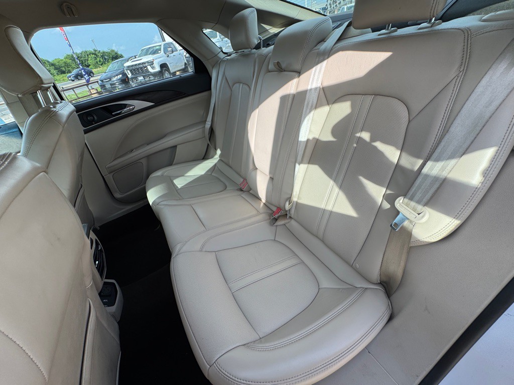 2020 Lincoln MKZ Image 14