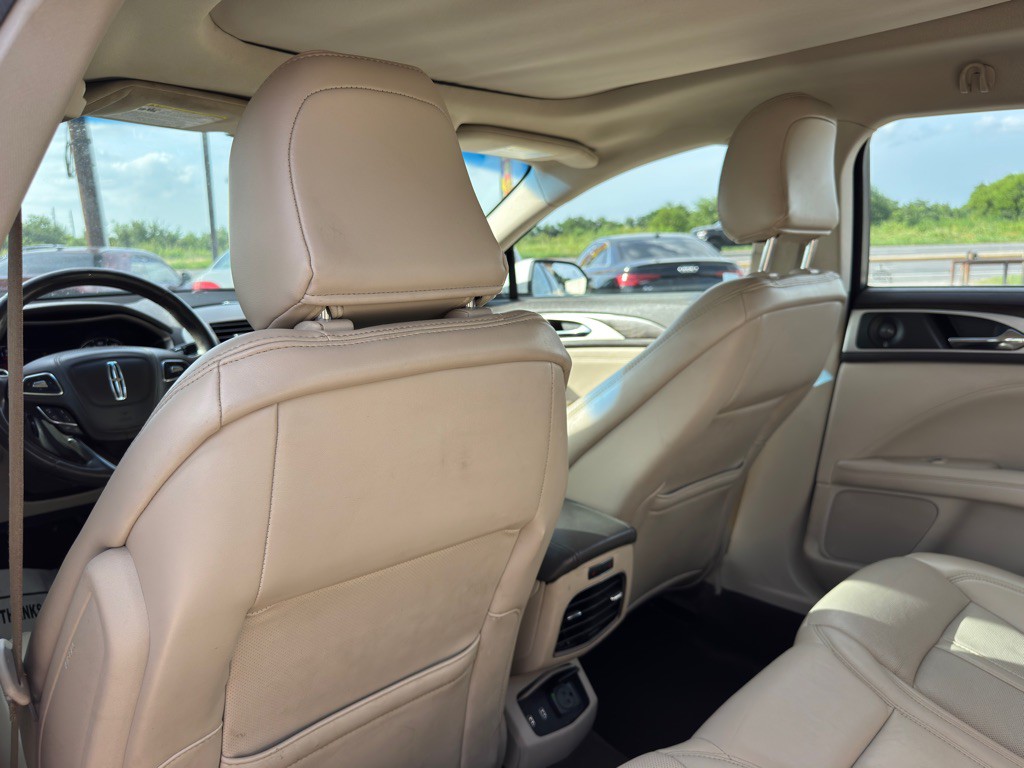 2020 Lincoln MKZ Image 15