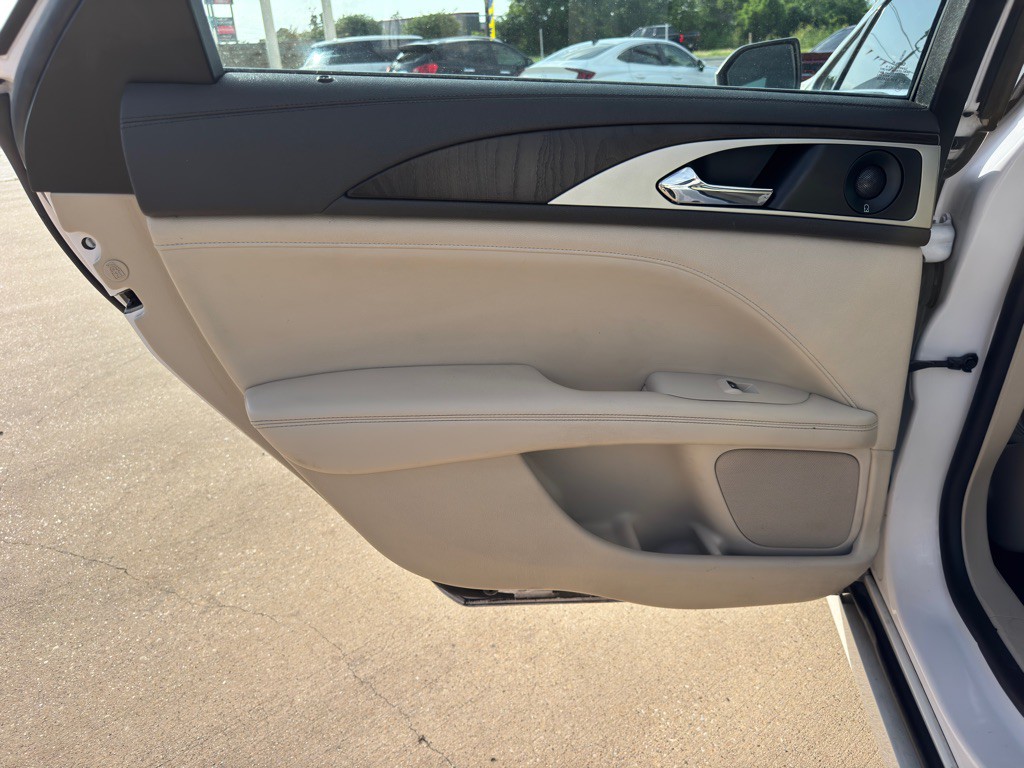 2020 Lincoln MKZ Image 16