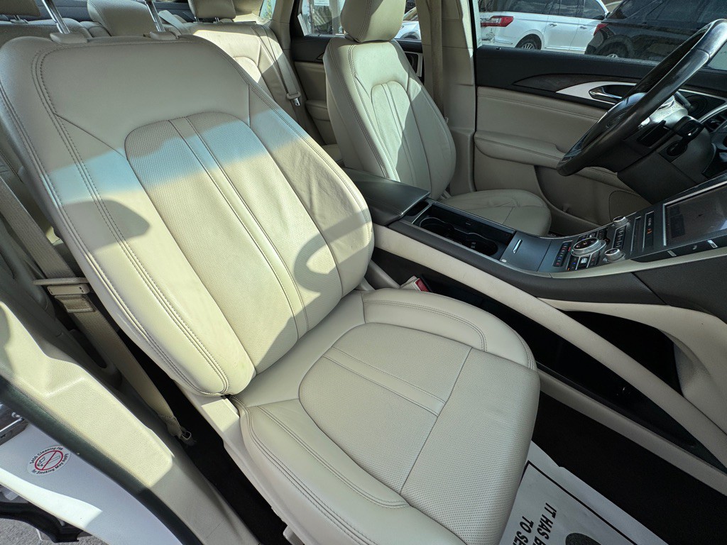 2020 Lincoln MKZ Image 20