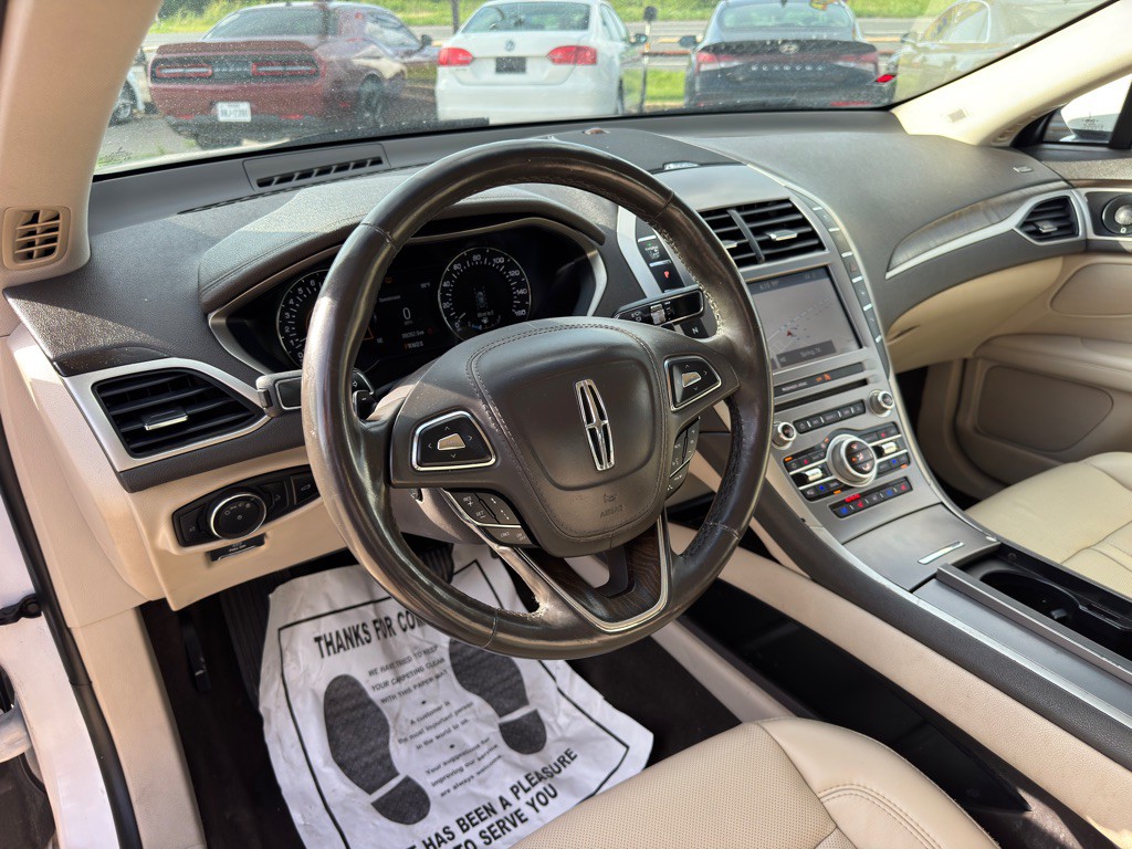 2020 Lincoln MKZ Image 24