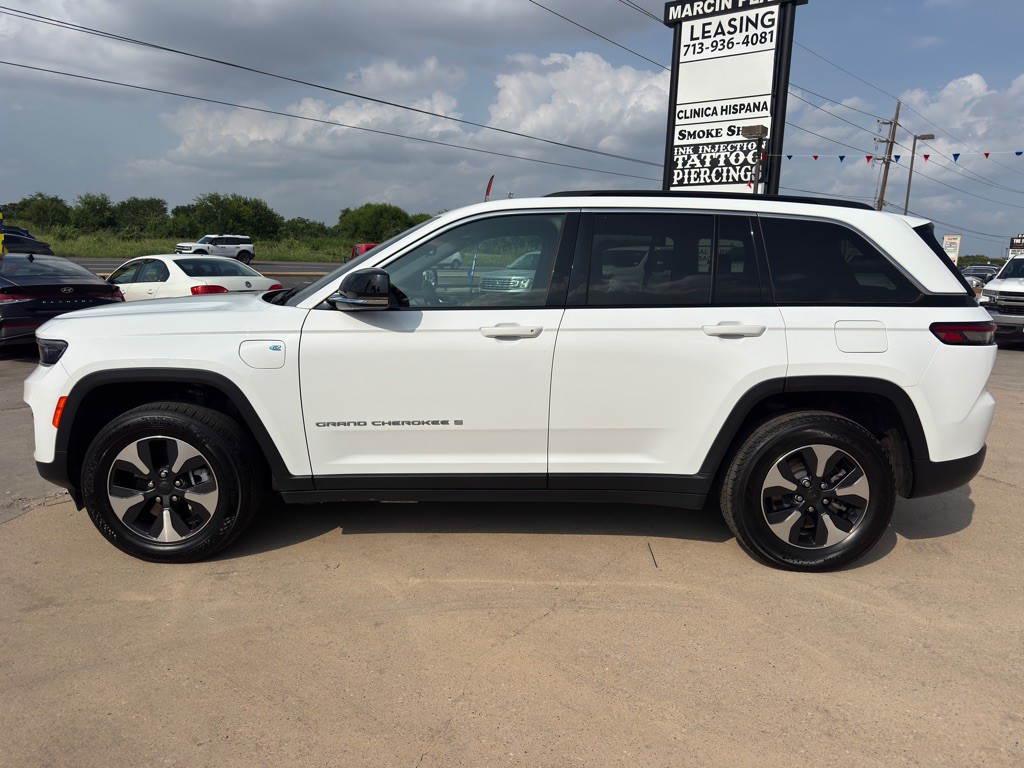 2024 Jeep Grand Cherokee Image 7