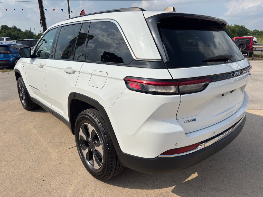 2024 Jeep Grand Cherokee Image 8