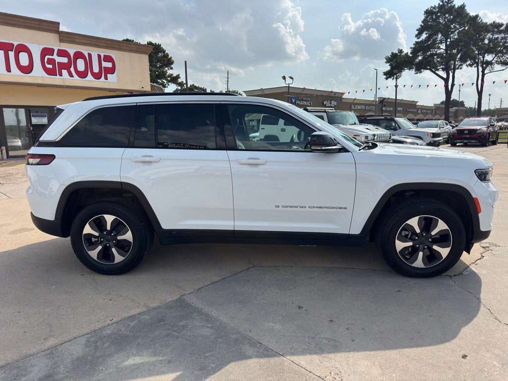 2024 Jeep Grand Cherokee Image 11