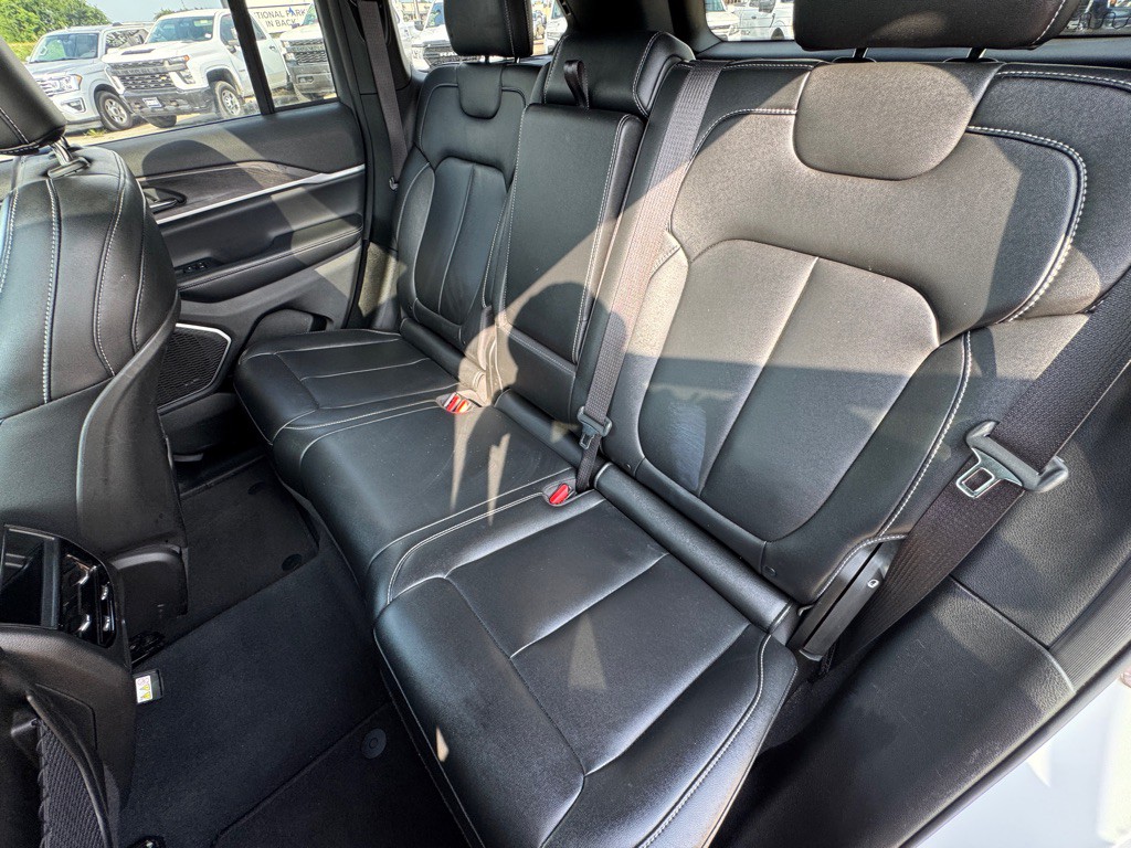 2024 Jeep Grand Cherokee Image 14