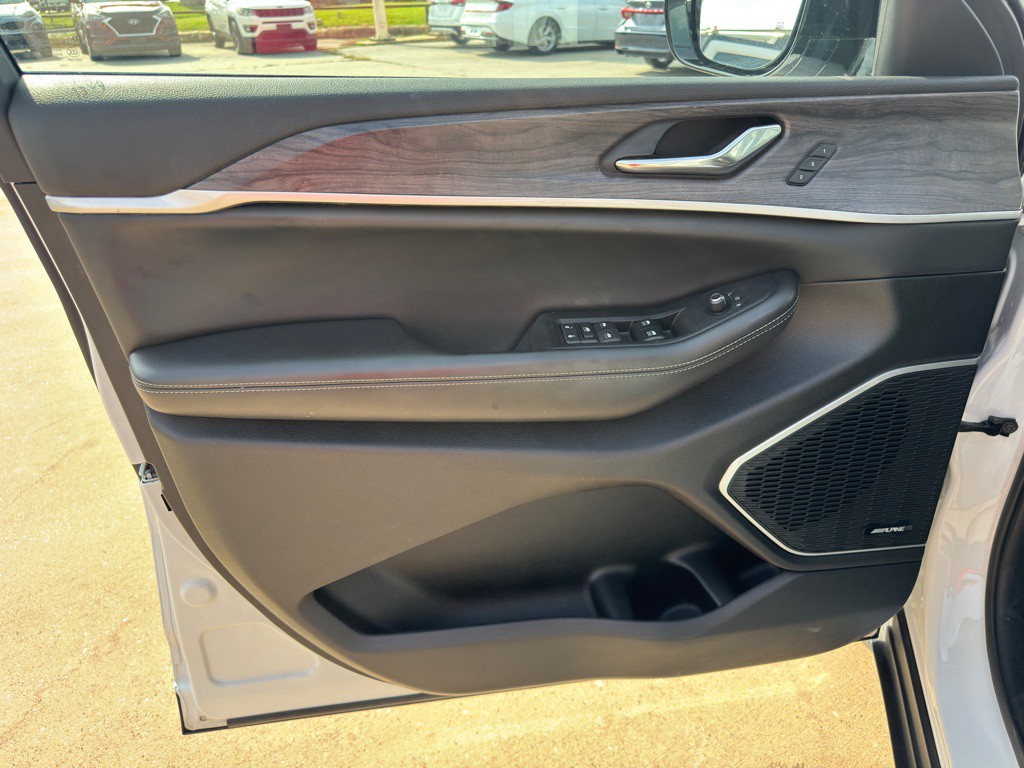 2024 Jeep Grand Cherokee Image 25