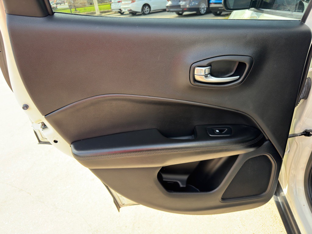 2020 Jeep Compass Image 14
