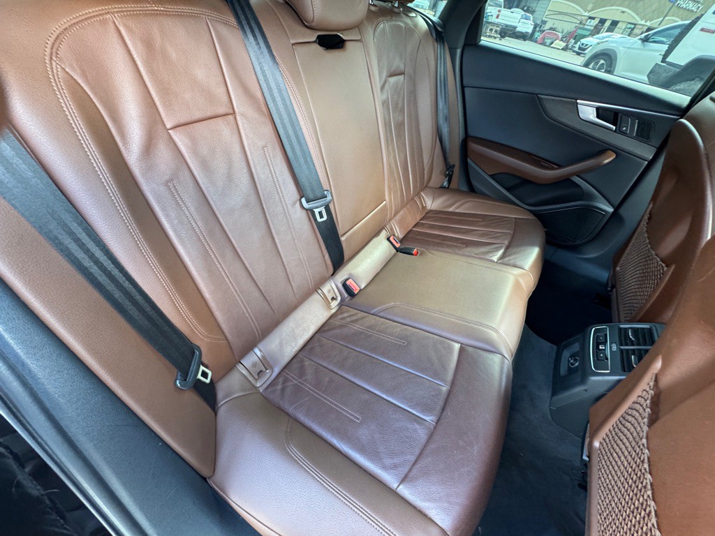 2018 Audi A4 Image 17