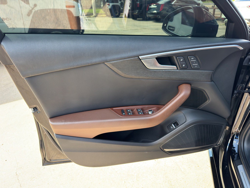 2018 Audi A4 Image 25