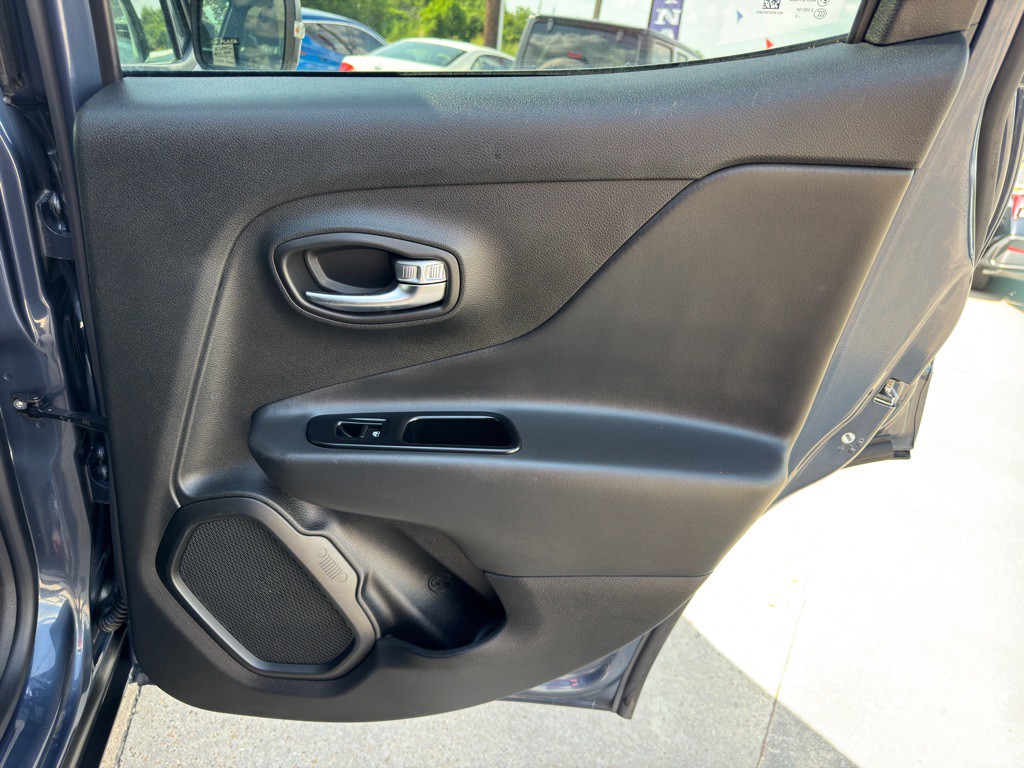 2020 Jeep Renegade Image 18