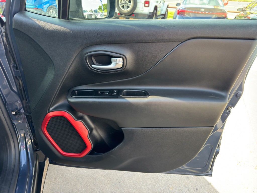 2020 Jeep Renegade Image 21