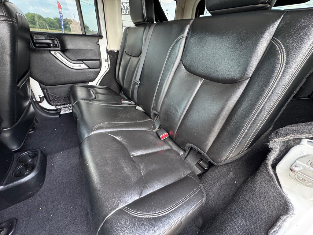 2013 Jeep Wrangler Unlimited Image 13