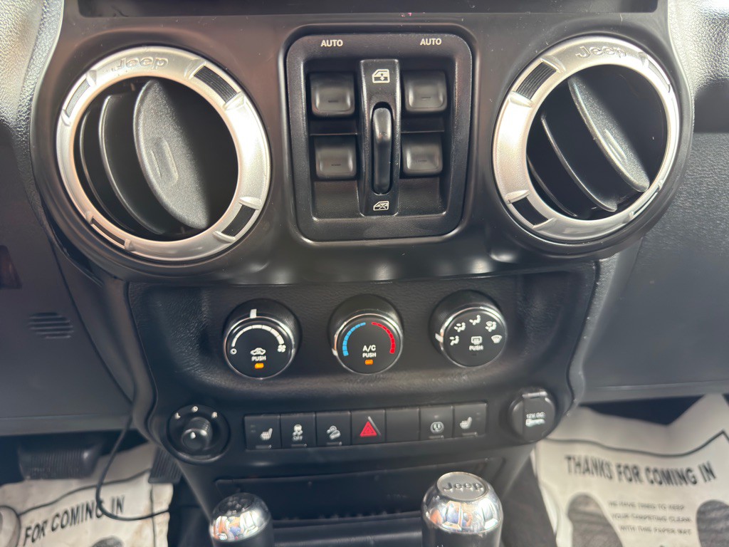 2013 Jeep Wrangler Unlimited Image 27