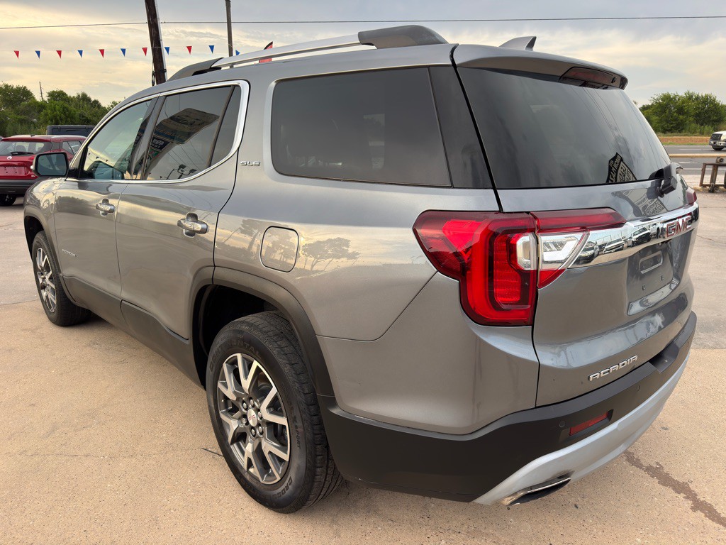 2022 GMC Acadia Image 7