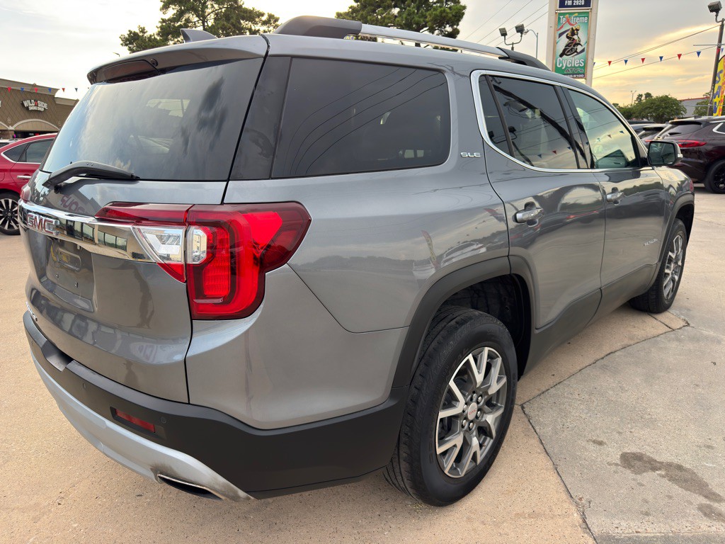 2022 GMC Acadia Image 9