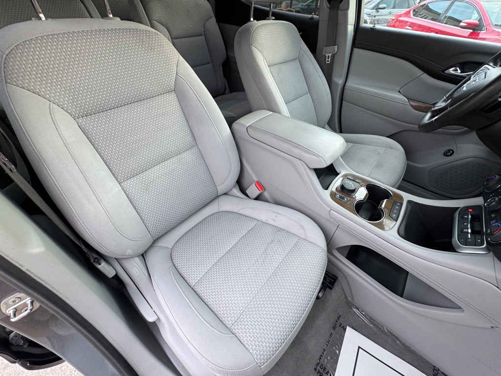2022 GMC Acadia Image 19