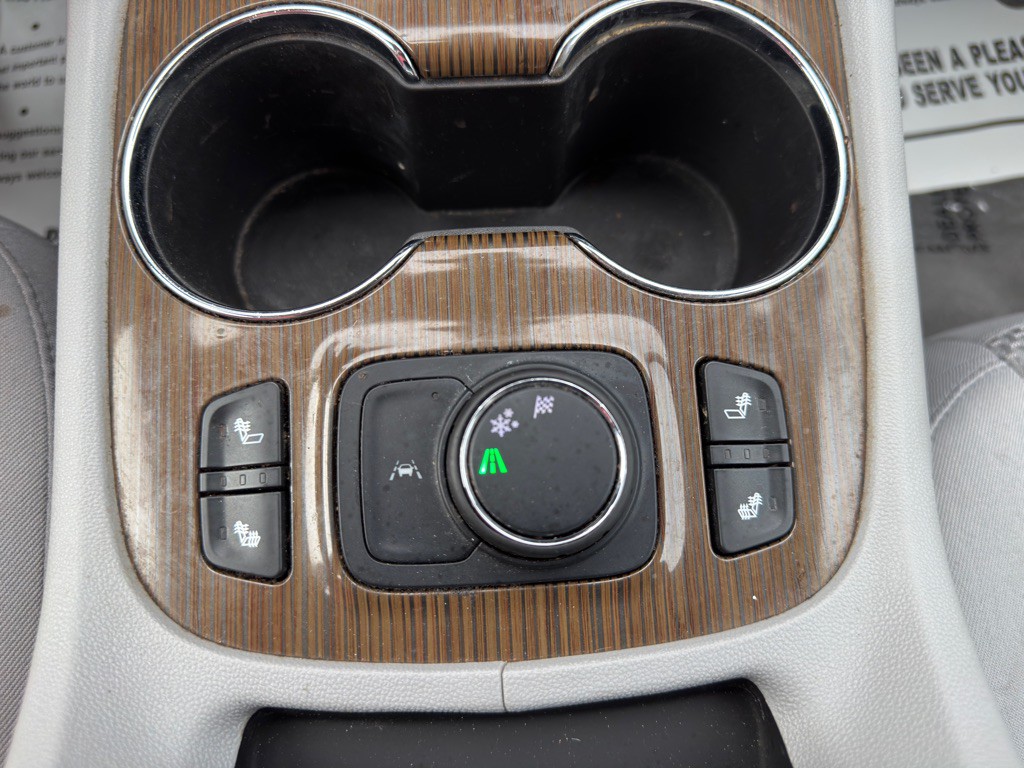 2022 GMC Acadia Image 28