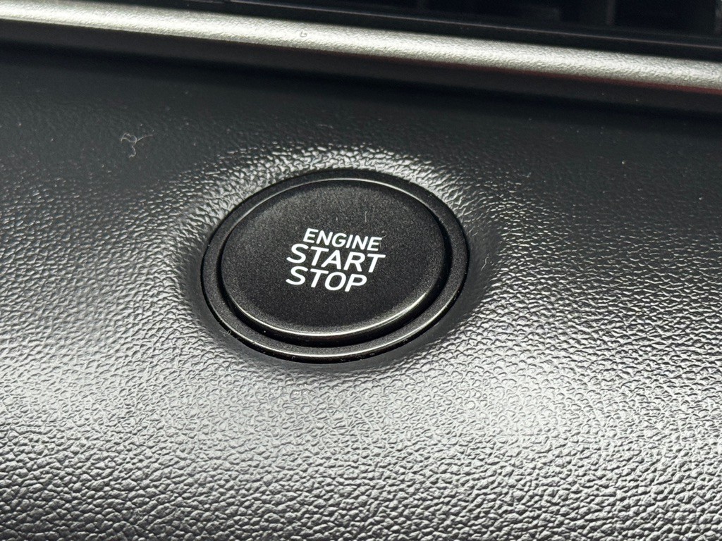 2025 Hyundai Elantra Image 26
