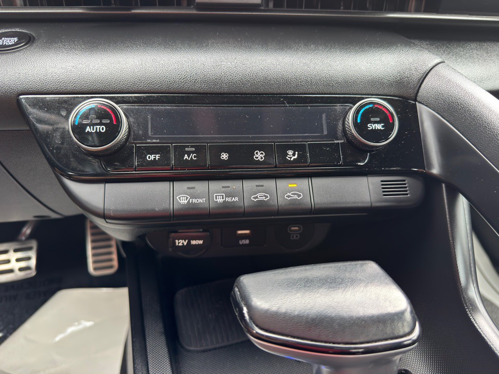 2025 Hyundai Elantra Image 27