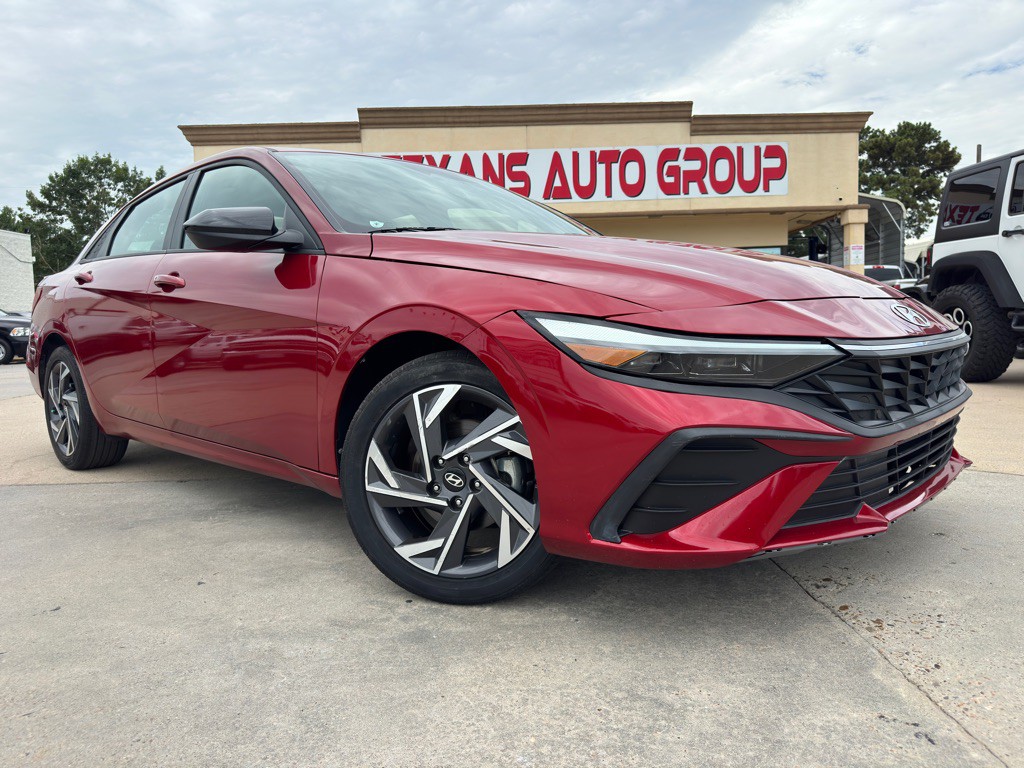 2025 Hyundai Elantra Image 32