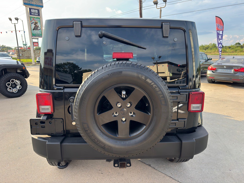 2015 Jeep Wrangler Image 9