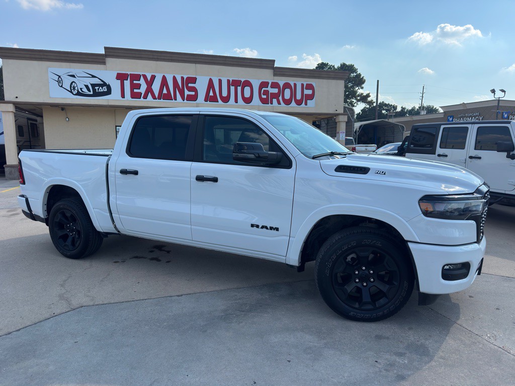 2025 RAM 1500 Image 2