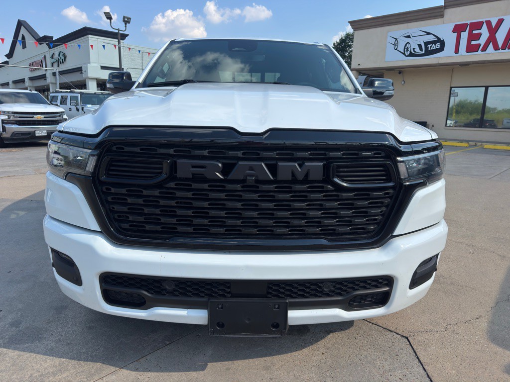 2025 RAM 1500 Image 3