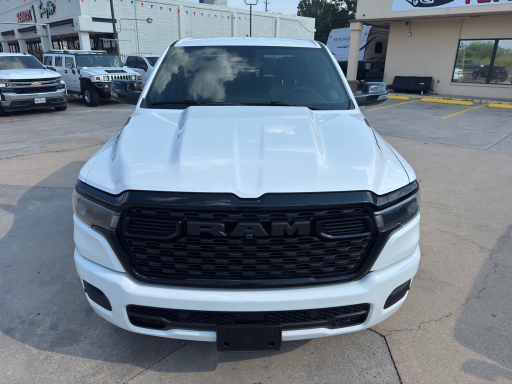 2025 RAM 1500 Image 4