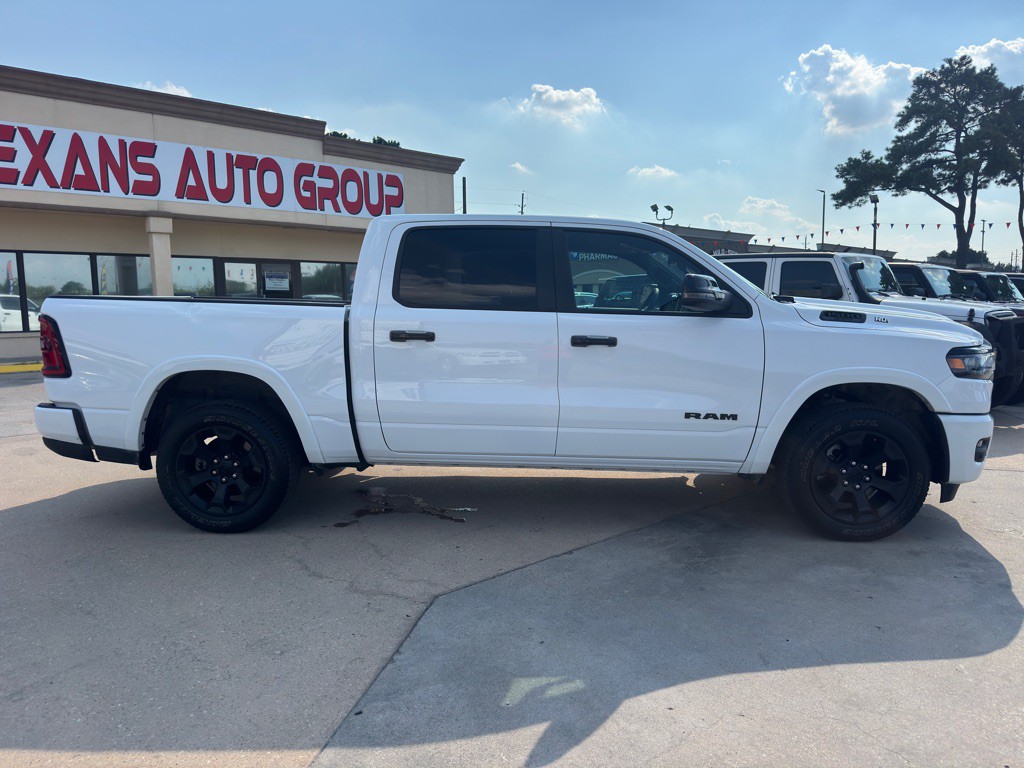 2025 RAM 1500 Image 11
