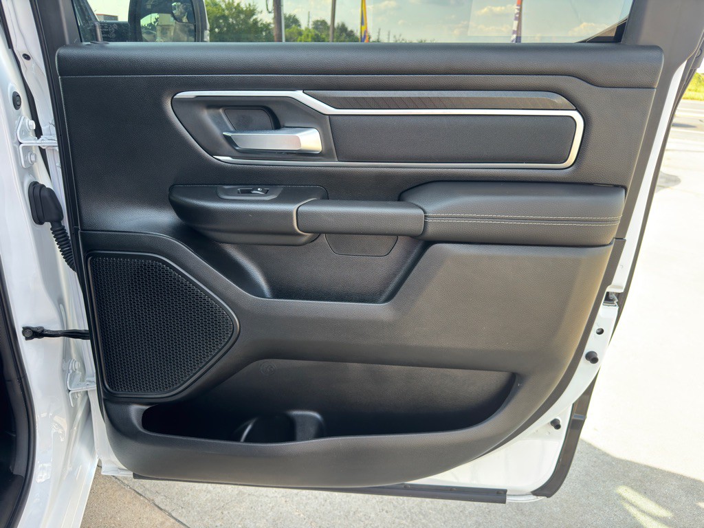 2025 RAM 1500 Image 18